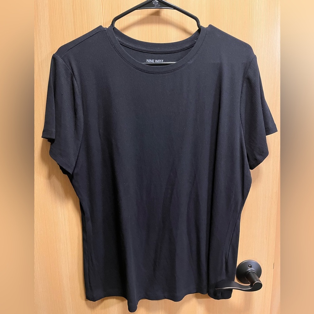 Women’s dress top